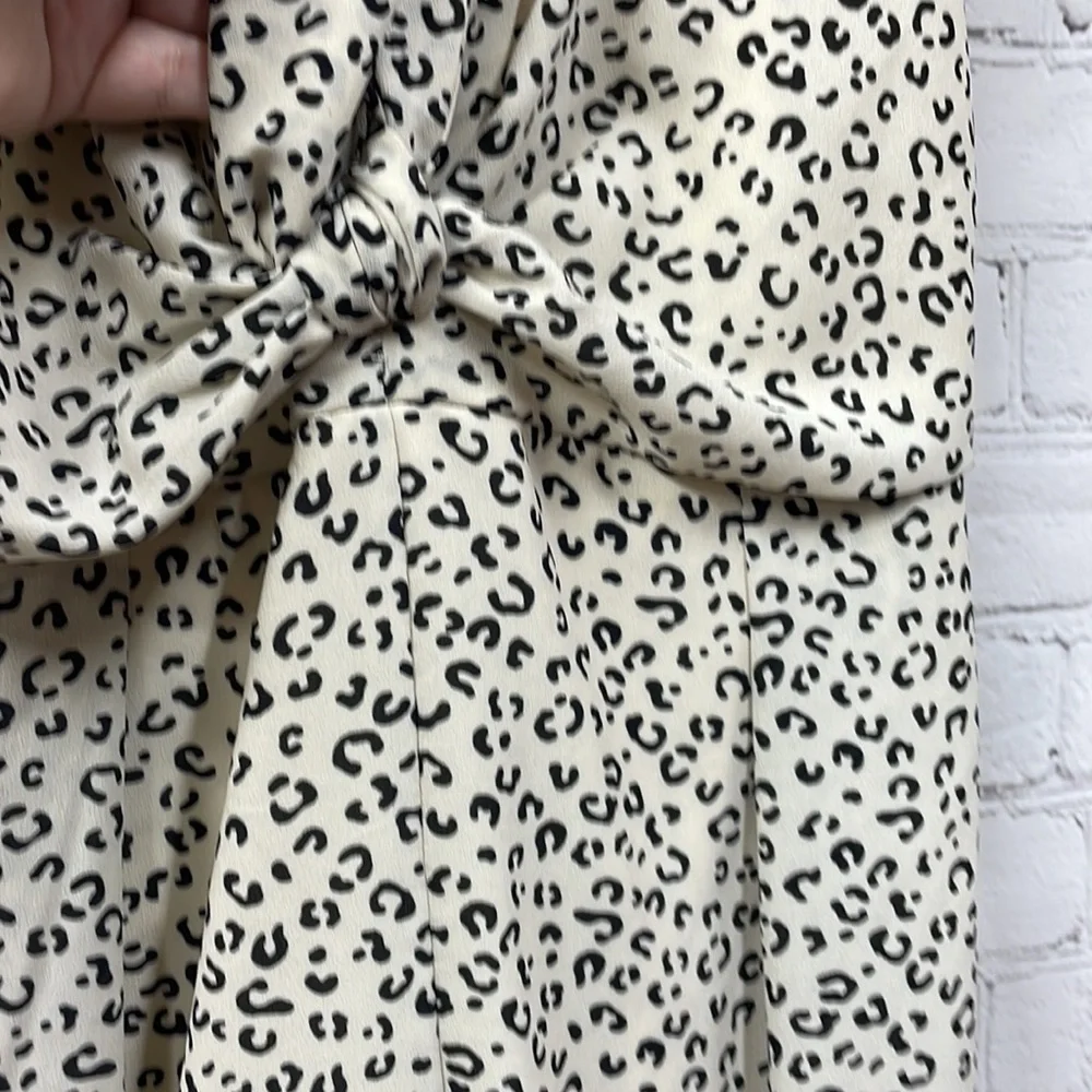 She + Sky NWT animal print straps with tie front size large short romper - Picture 4 of 9